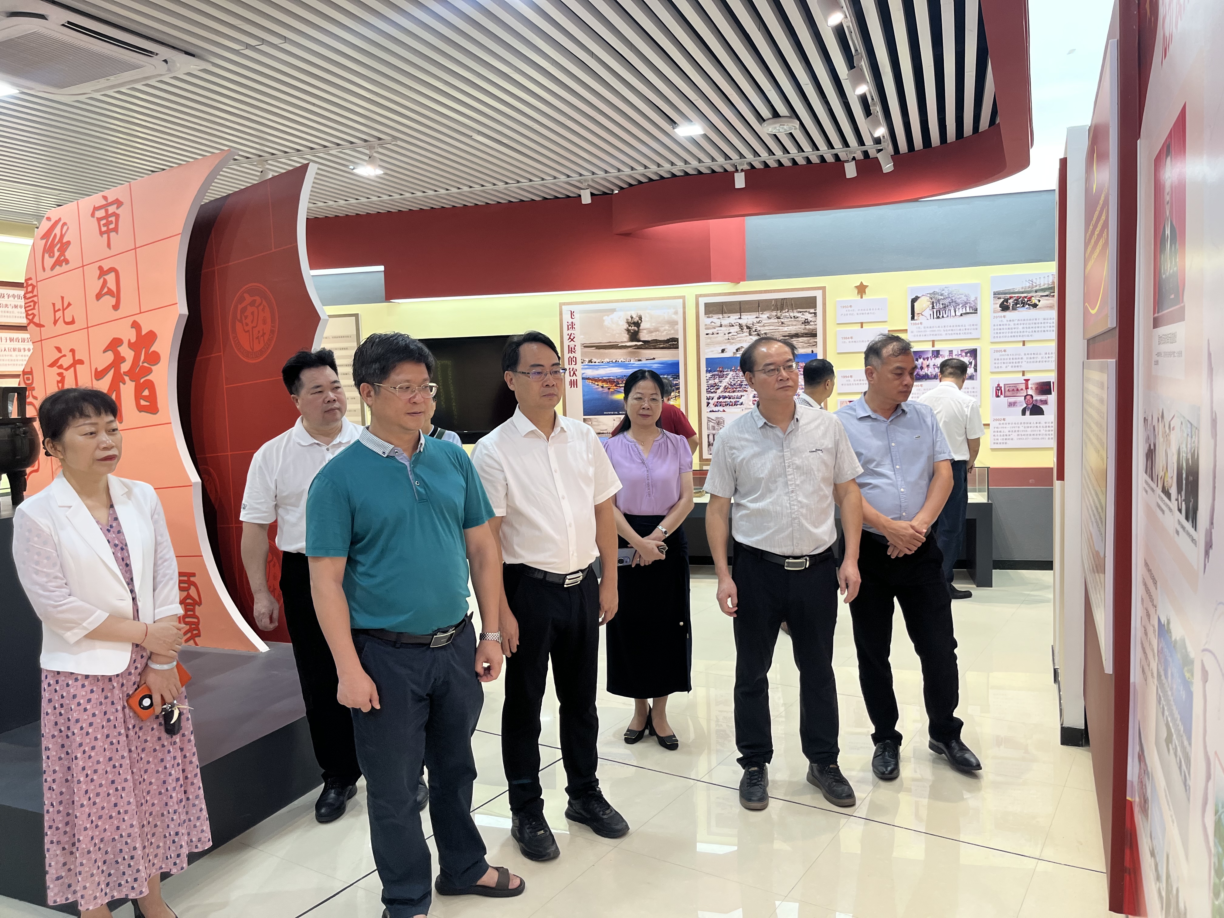 民盟钦州市委开展纪律学习教育现场教学活动照片.jpg